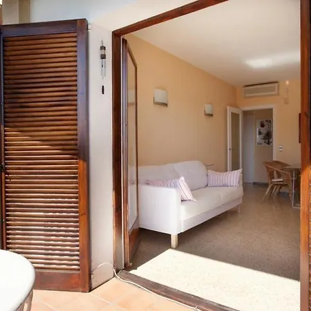 Palmer Apartment